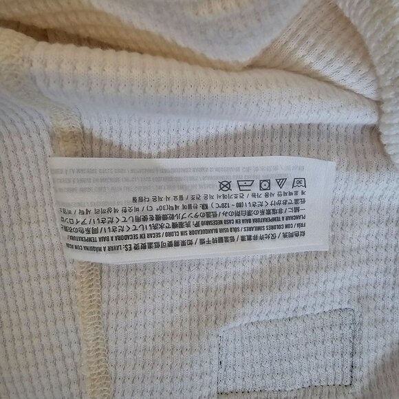 Abercrombie & Fitch Cream Long Sleeve Classic Waffle Henley Shirt Men's Medium - Picture 9 of 13